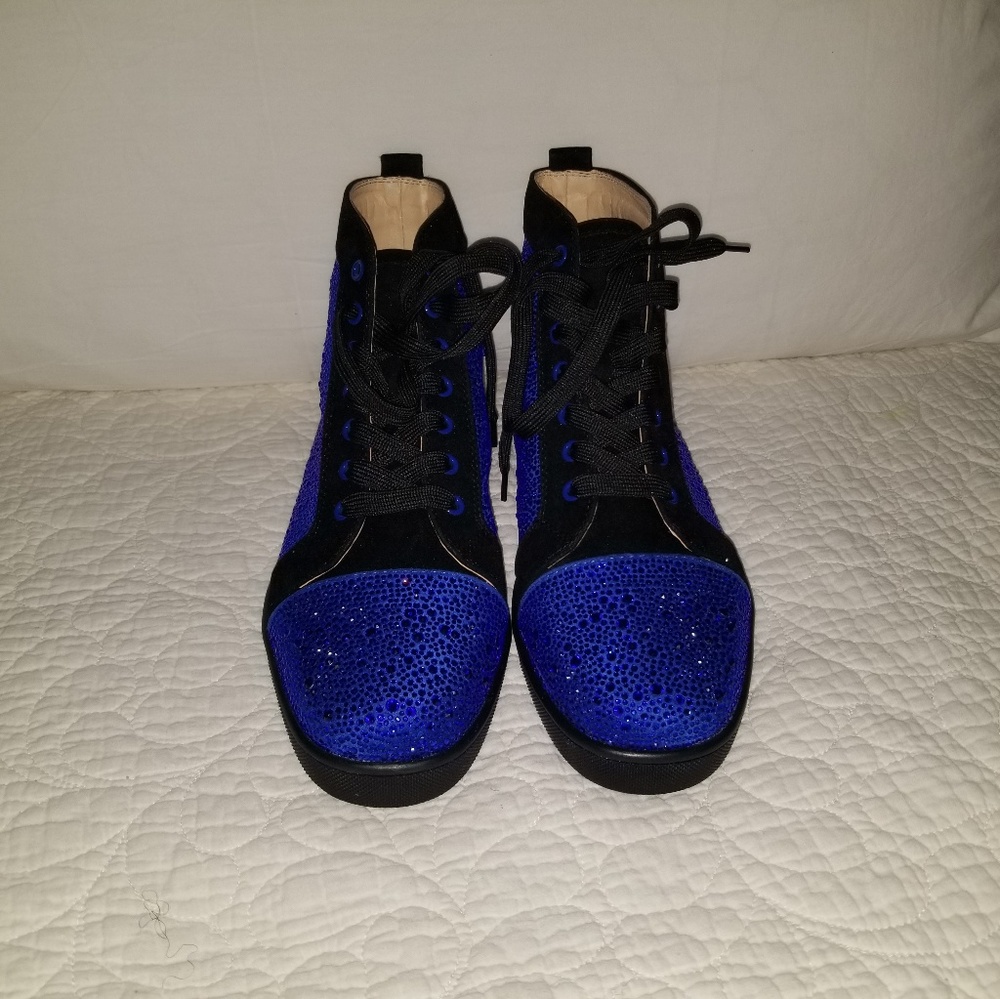 Shoe - Picture 2 of 3